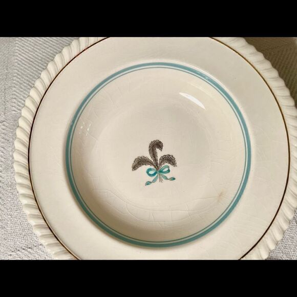 6 Vintage Johnson Bros Old English Rimmed Soup Bowls 8" × 1 - 1/4" Deep. - Picture 4 of 12